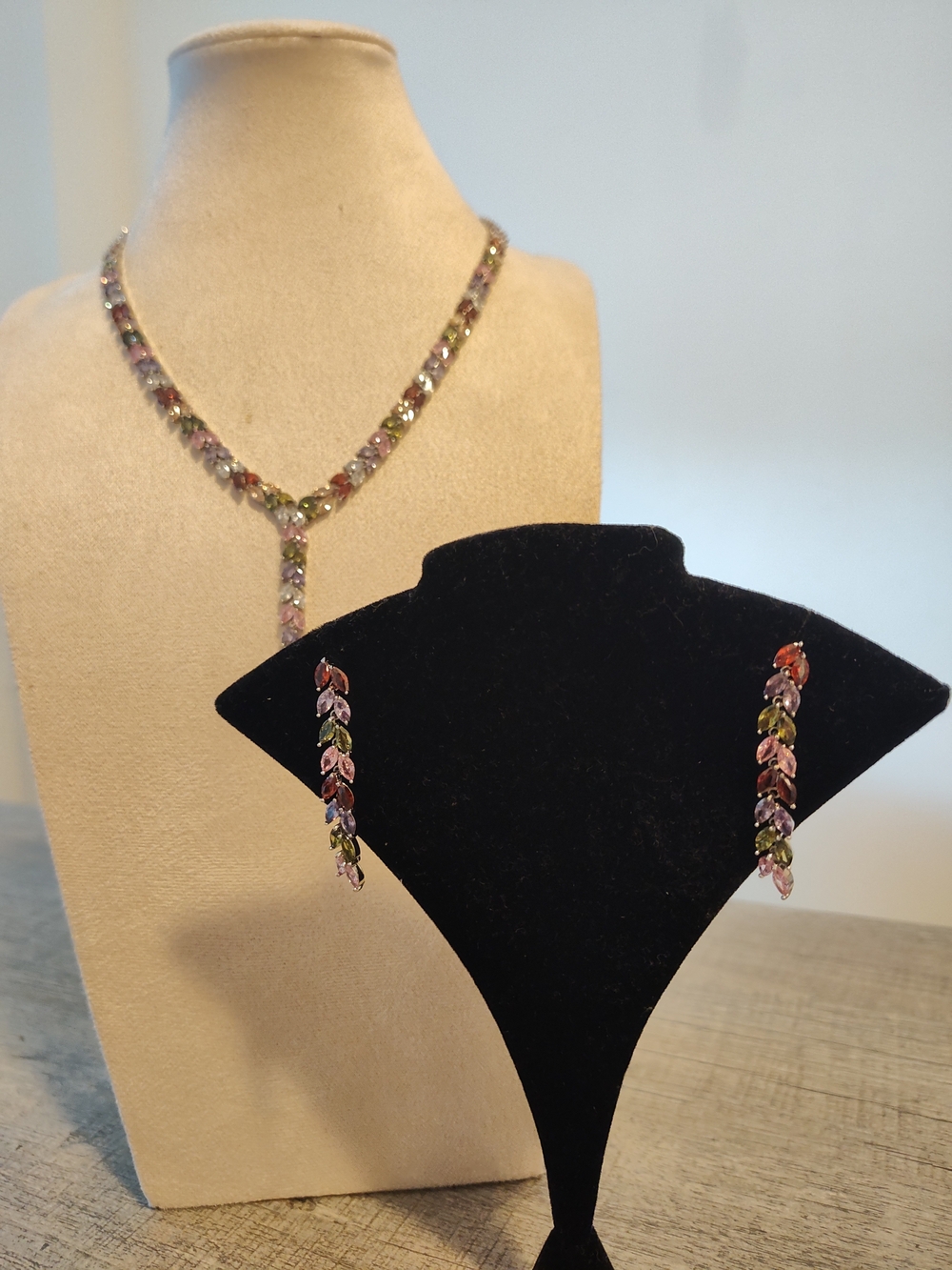 Swarovski Crystal Leaf Necklace and Earrings Set - Picture 5 of 7